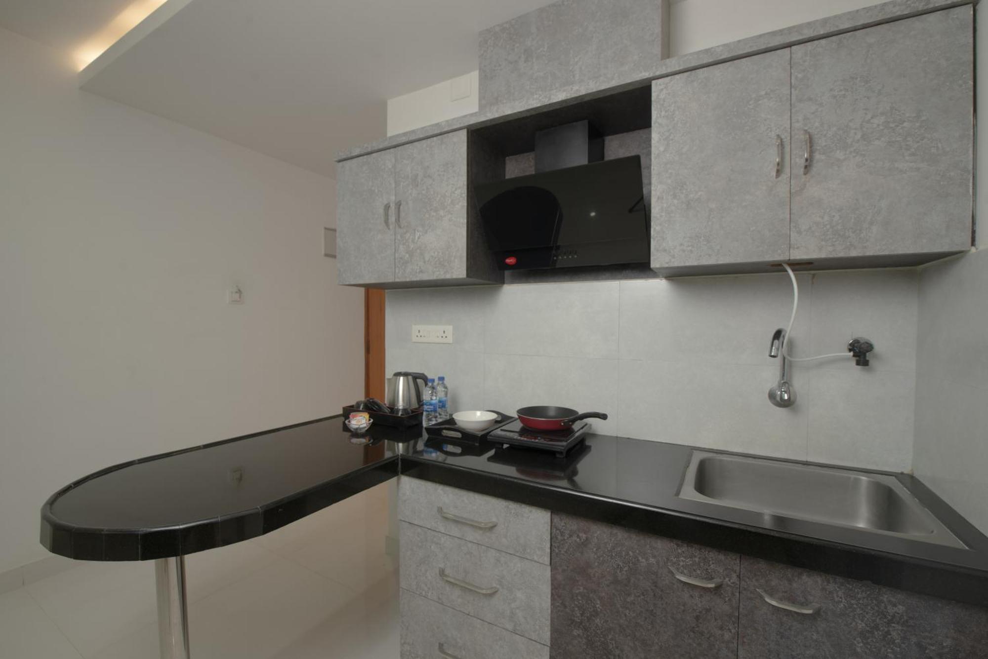 Manipal Atalia Service Apartments Εξωτερικό φωτογραφία